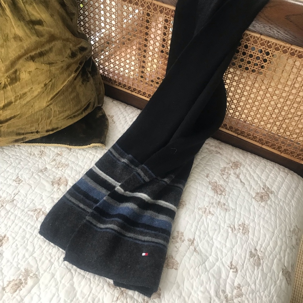 Tommy Hilfiger NWT Scarf